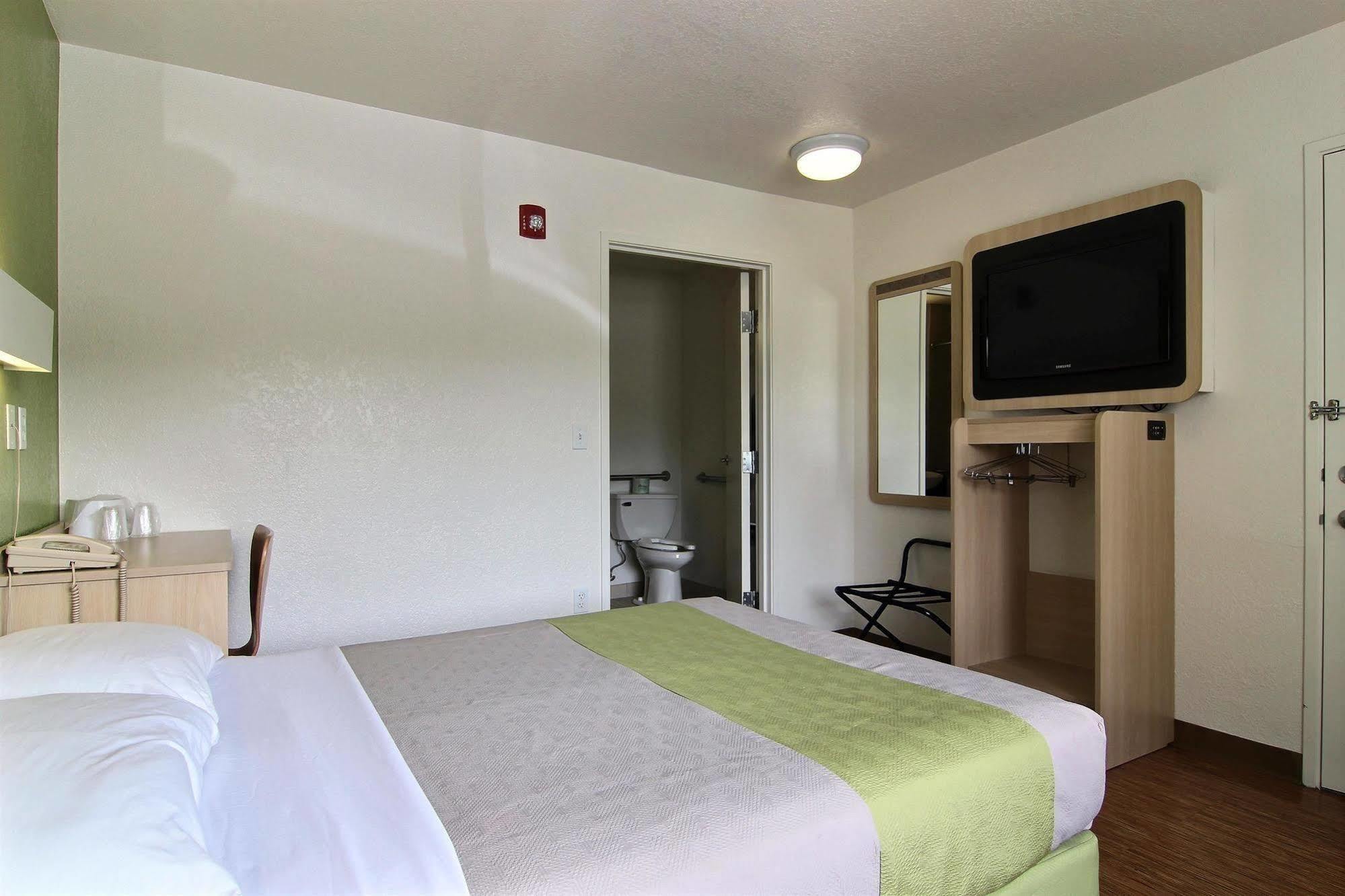 Motel 6-Albuquerque, Nm - Midtown Zewnętrze zdjęcie